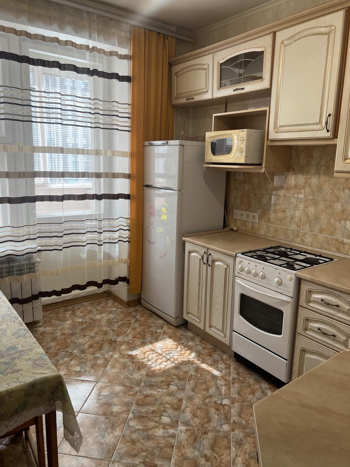Здам в оренду 2 кім. квартиру у центрі, пр.Д. Яворницького (Карла Маркса).