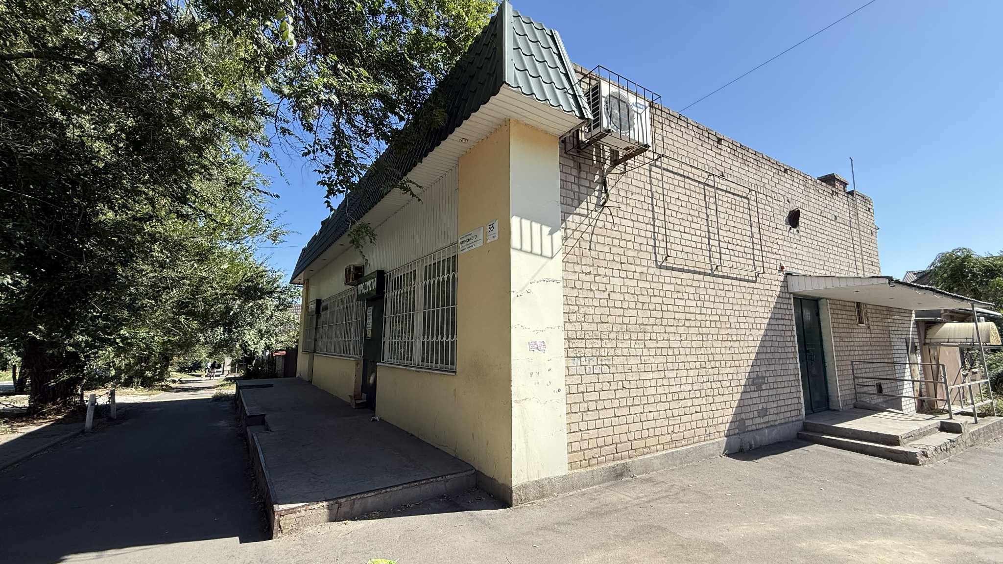 Продам приміщення в центрі вул. Олександра Кониського (Володарського).