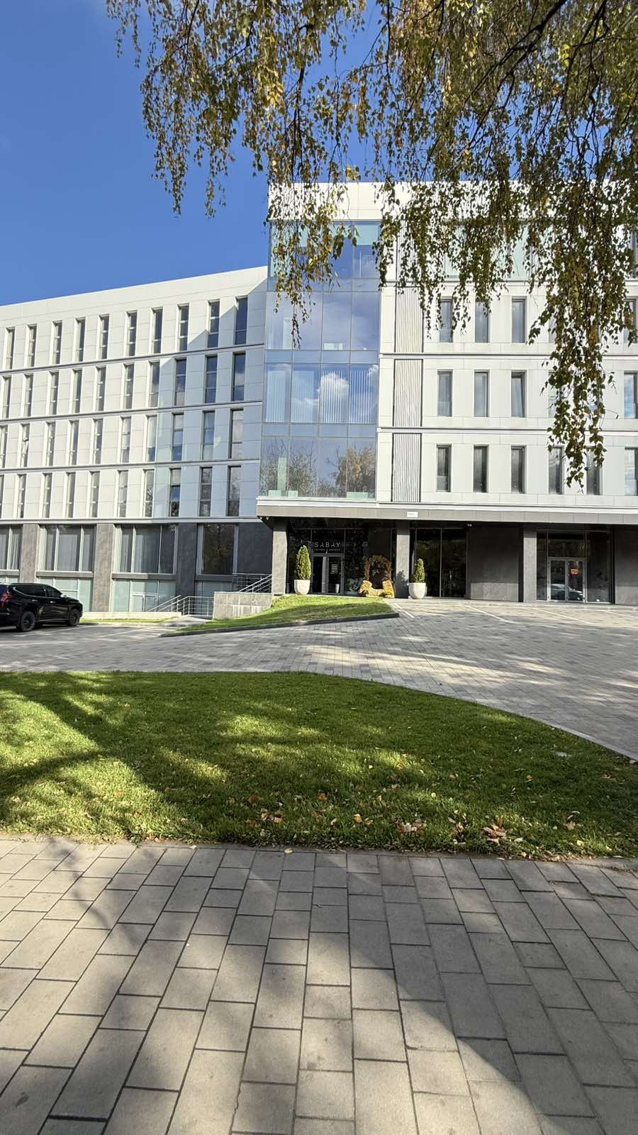 Продається успішний бізнес в Бізнес-центрі “Comfort City”, вул.П.Орлика !