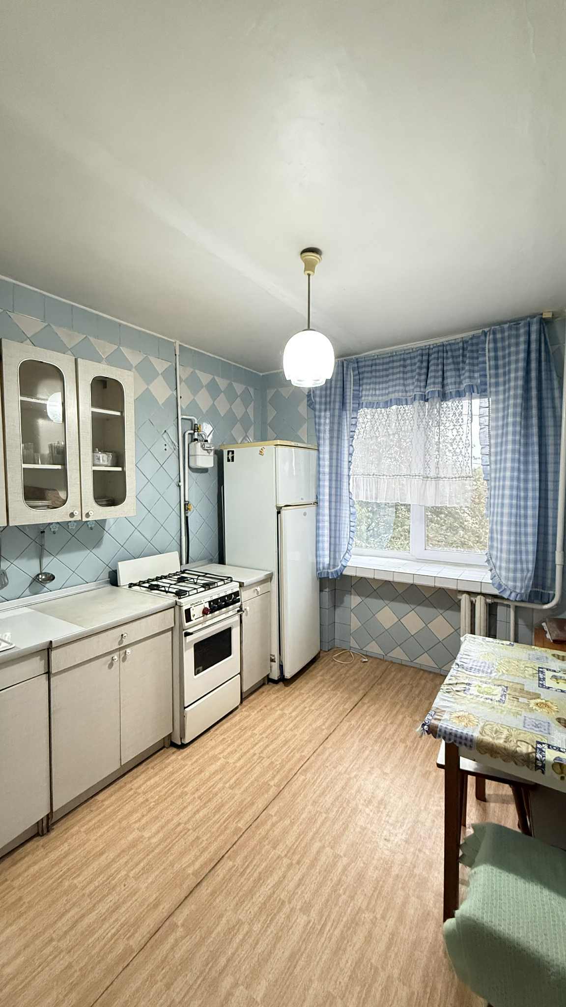 Здається затишна 1 кім, квартира в районі Клинчик.