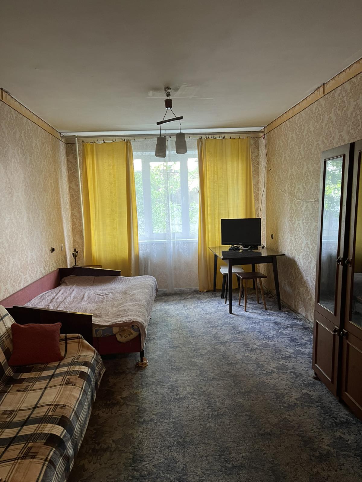 Пропоную зняти квартиру 2 кімнатну з/м Перемога 1.