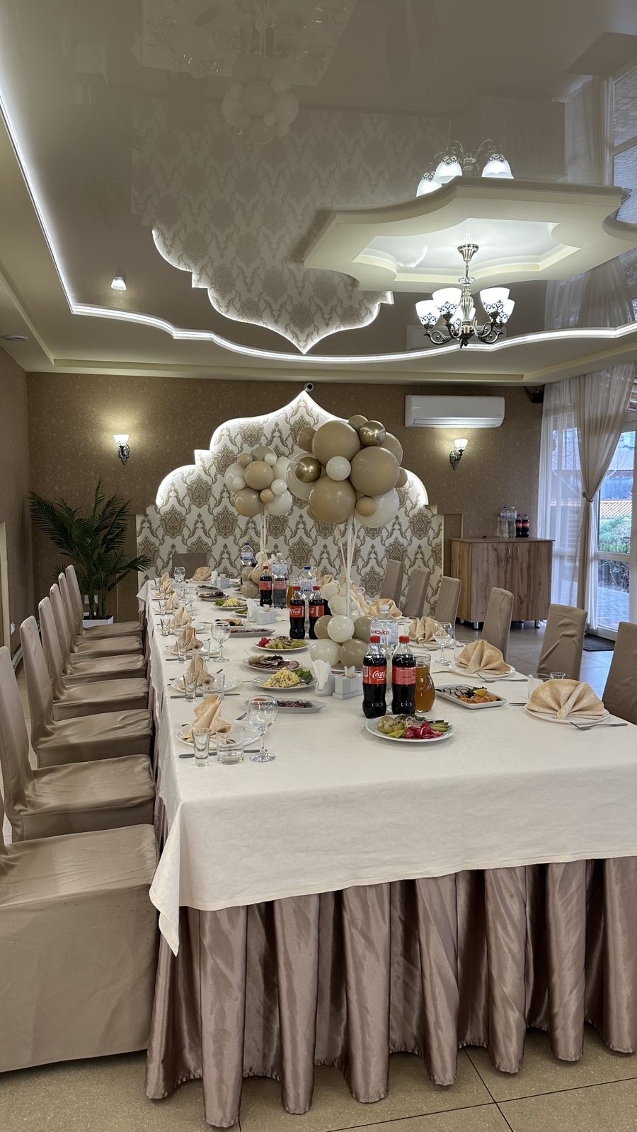 Продається готовий бізнес кафе, на березі р.Дніпро.