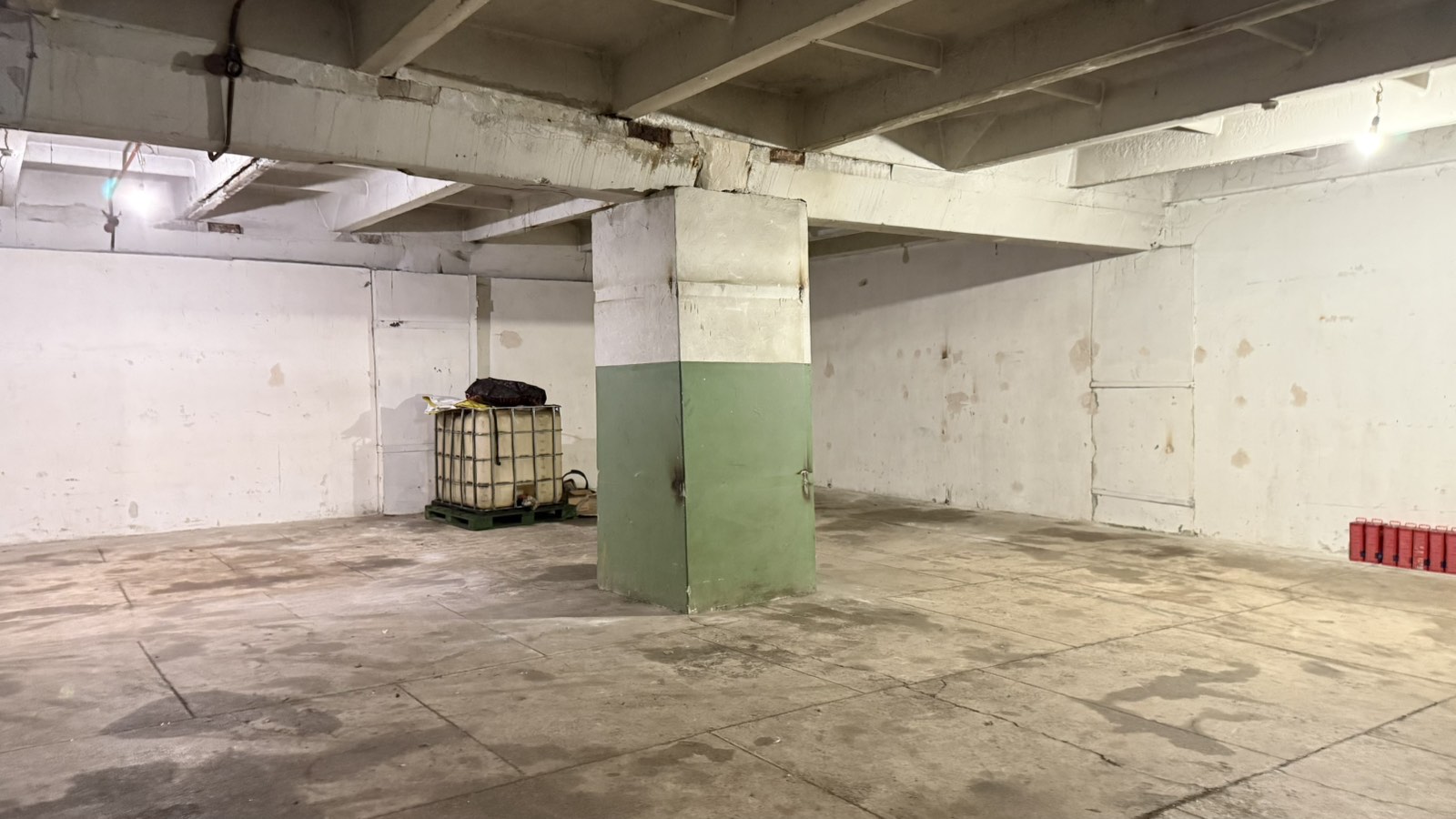 Пропоную зняти приміщення вул.Орловська.