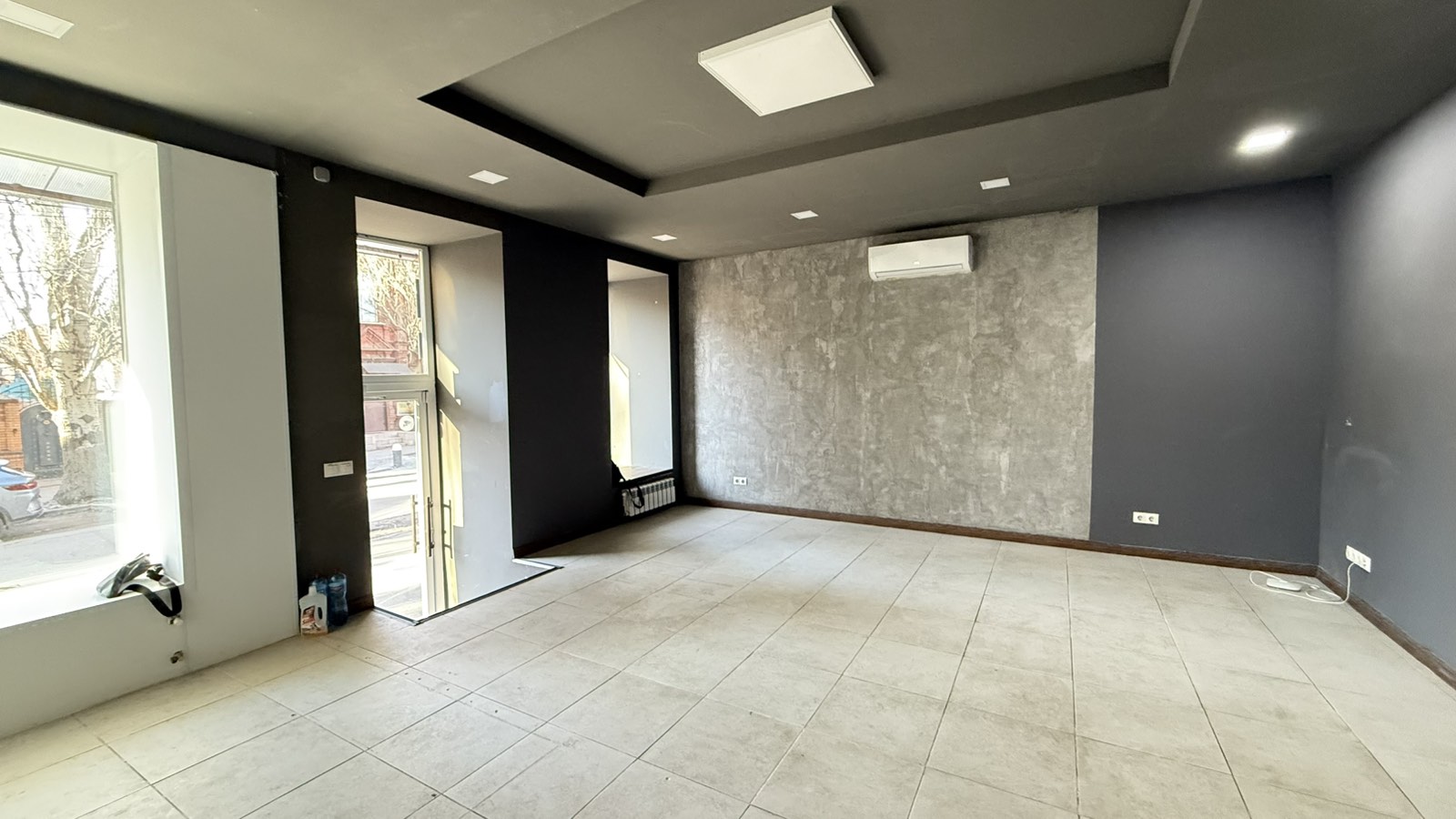 Пропоную купити приміщення на вул. О. Гончара, Нагірний район.